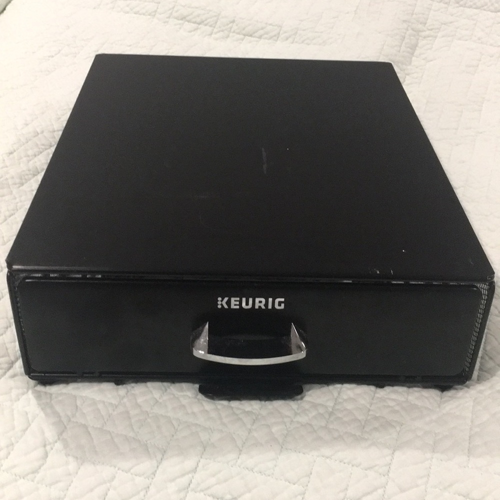 Keurig K cup holder large, black metal pull out